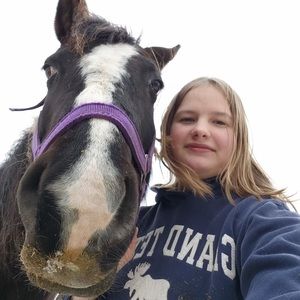 Meet your Posher, Abigail